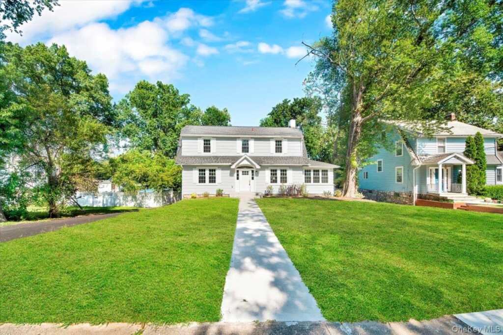 106 Puritan Drive, Rye, NY 10573 - Photo 2 of 31