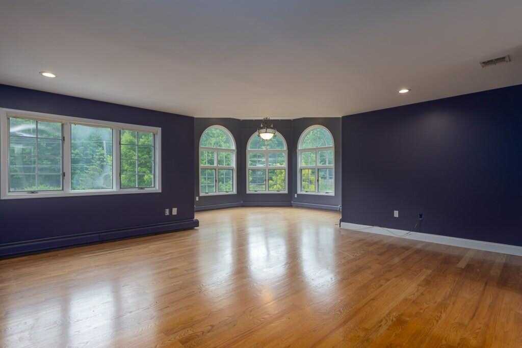 185 Spook Rock Road, Suffern, NY 10901 - Photo 20 of 39
