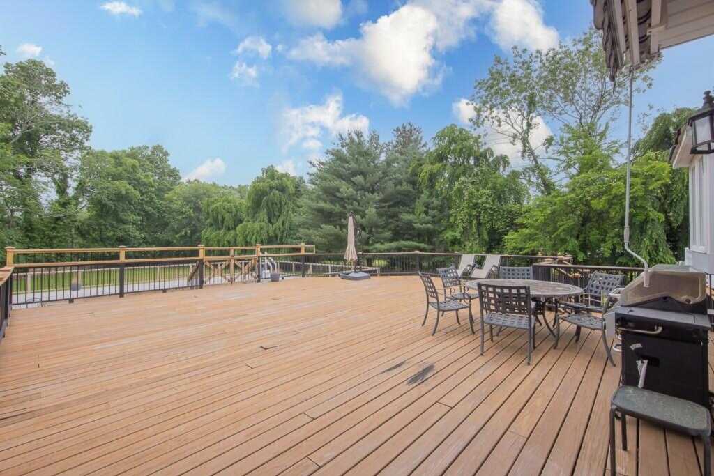 185 Spook Rock Road, Suffern, NY 10901 - Photo 35 of 39