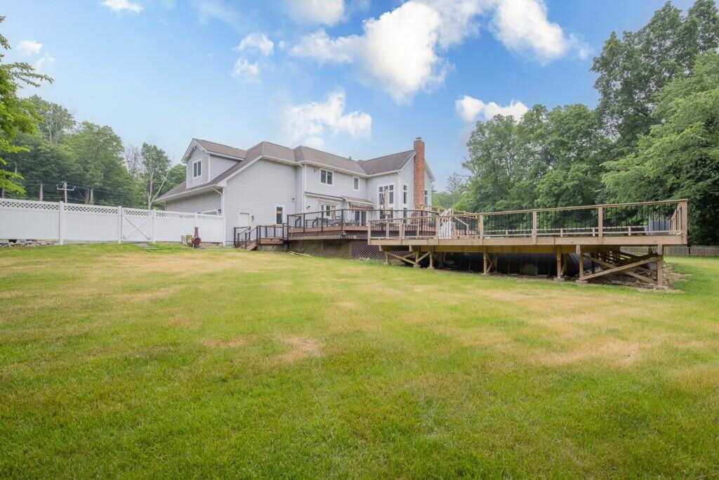 185 Spook Rock Road, Suffern, NY 10901 - Photo 37 of 39