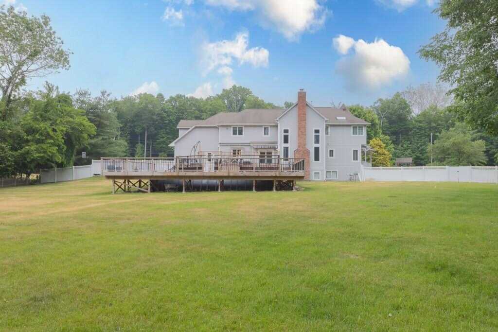 185 Spook Rock Road, Suffern, NY 10901 - Photo 38 of 39