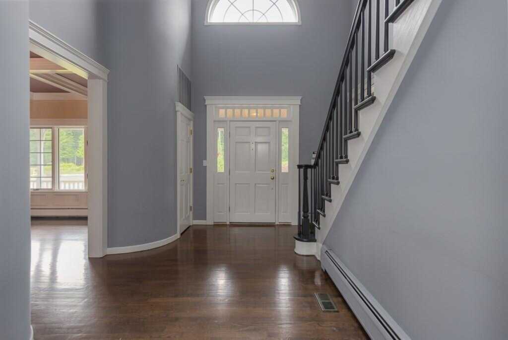 185 Spook Rock Road, Suffern, NY 10901 - Photo 8 of 39