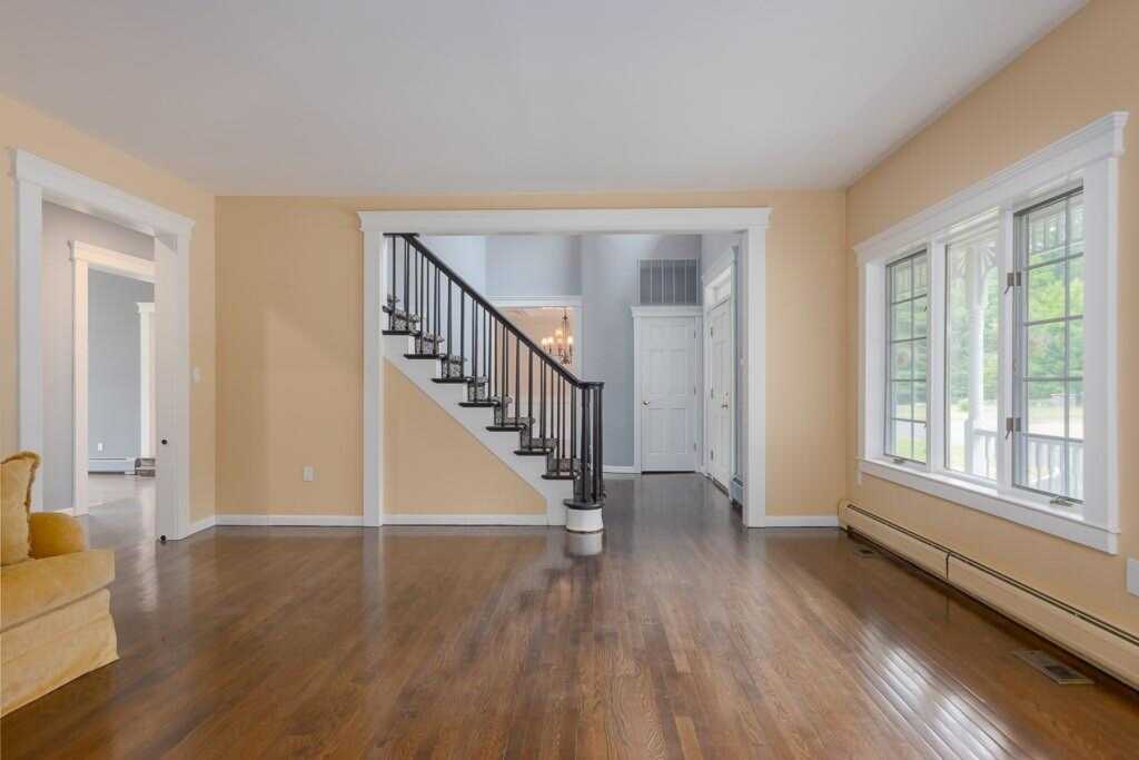 185 Spook Rock Road, Suffern, NY 10901 - Photo 9 of 39