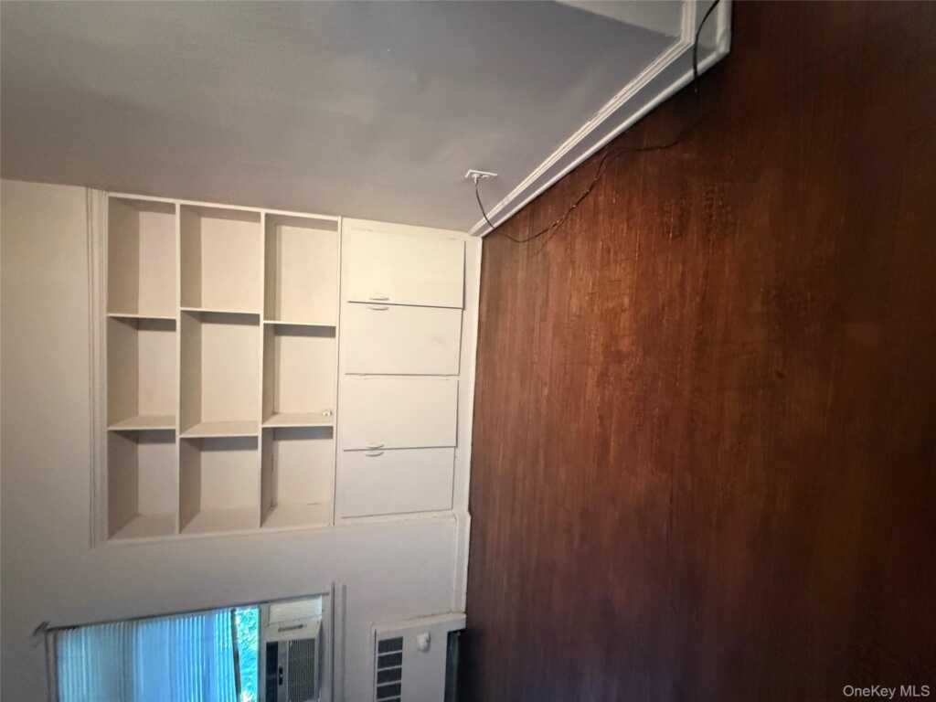 8 Bryant Crescent, Unit #1A, White Plains, NY 10605 - Photo 4 of 20