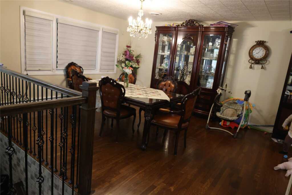 49 Burda Place, New City, NY 10956 - Photo 2 of 5