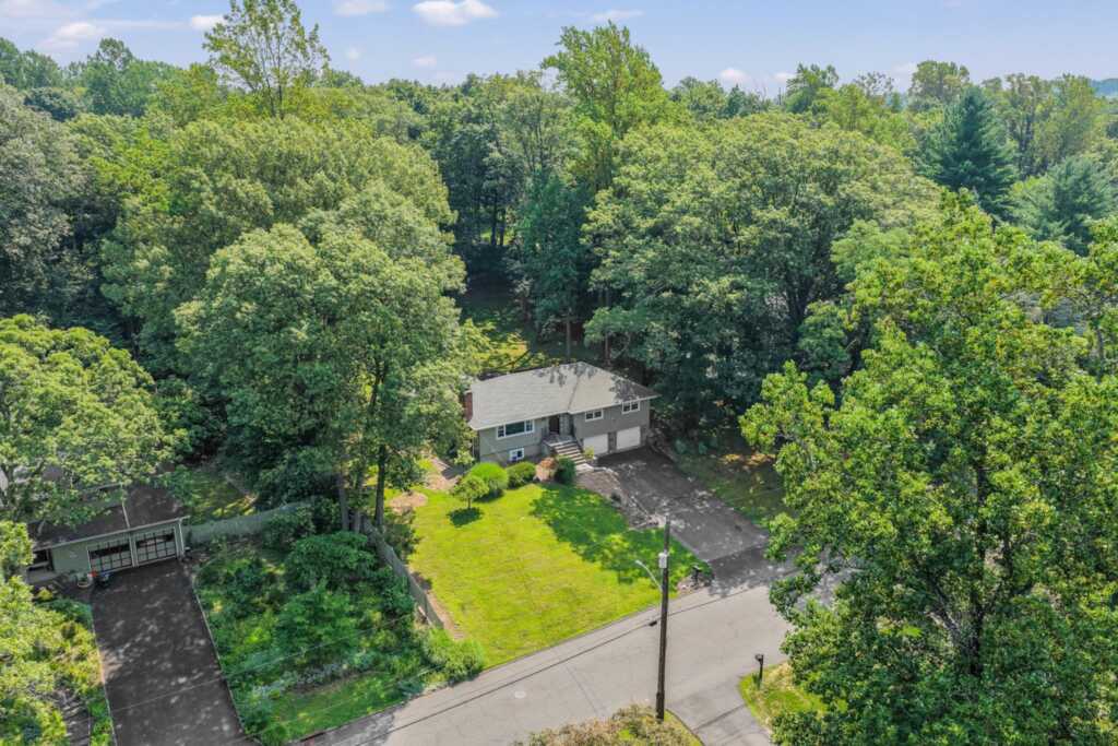 12 Hillside Terrace, Suffern, NY 10901