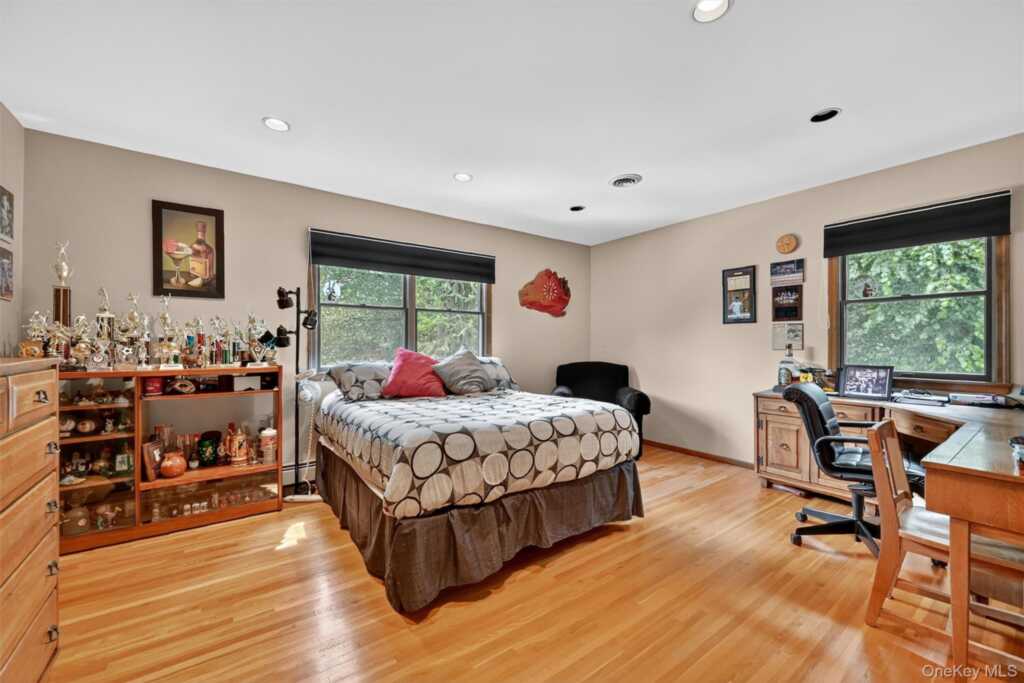 10 Carlton Court, New City, NY 10956 - Photo 22 of 40