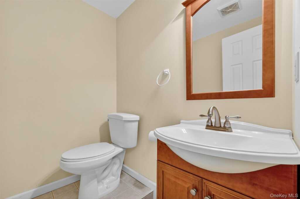 10 Carlton Court, New City, NY 10956 - Photo 28 of 40