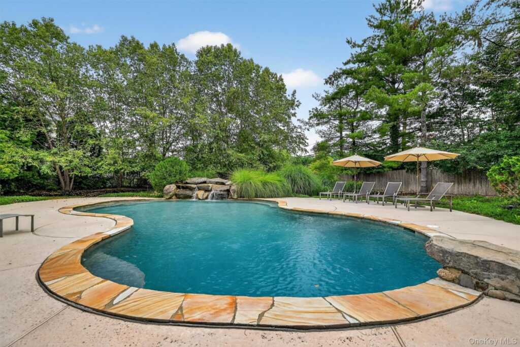 10 Carlton Court, New City, NY 10956 - Photo 33 of 40