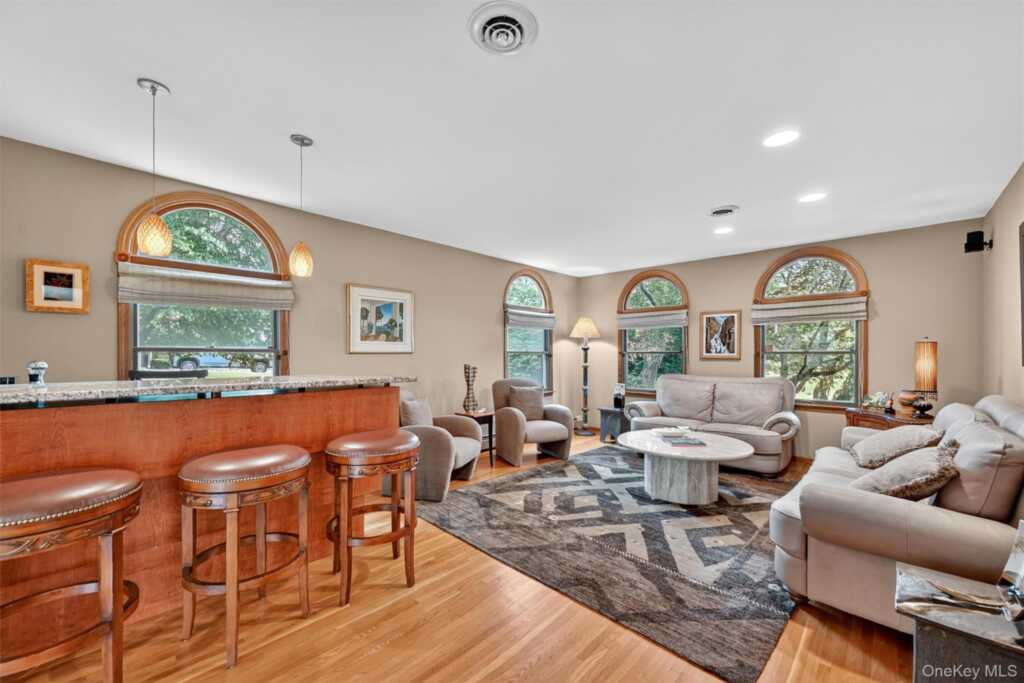 10 Carlton Court, New City, NY 10956 - Photo 6 of 40