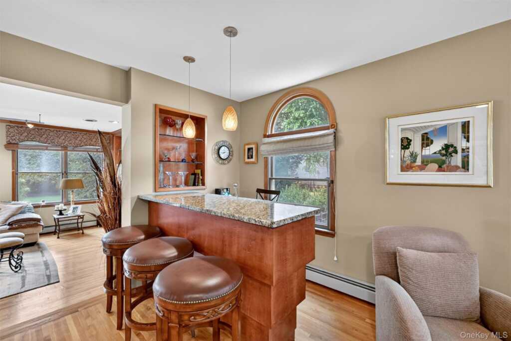 10 Carlton Court, New City, NY 10956 - Photo 7 of 40