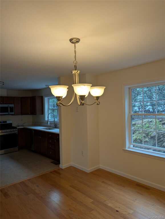 126 Nethermont Avenue, White Plains, NY 10603 - Photo 9 of 28