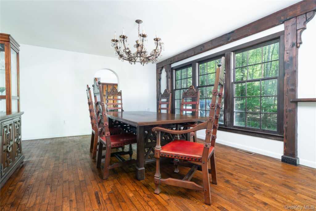 23 Rolling Way, New City, NY 10956 - Photo 13 of 47