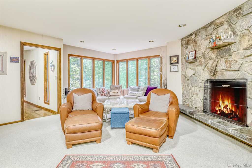 352 Phillips Hill Road, New City, NY 10956 - Photo 13 of 43