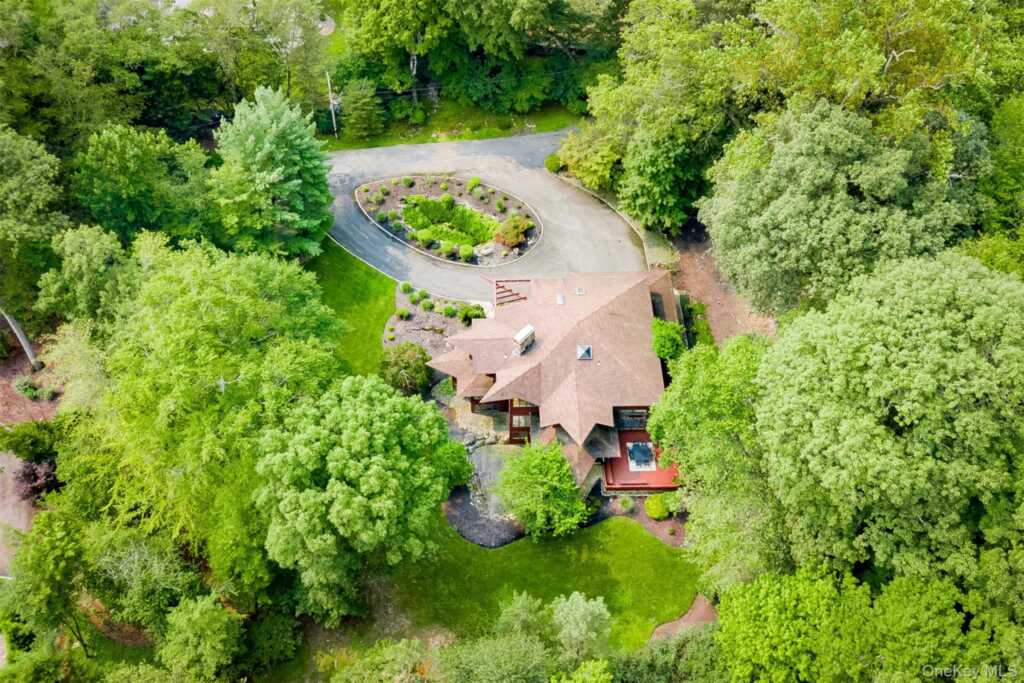 352 Phillips Hill Road, New City, NY 10956 - Photo 41 of 43