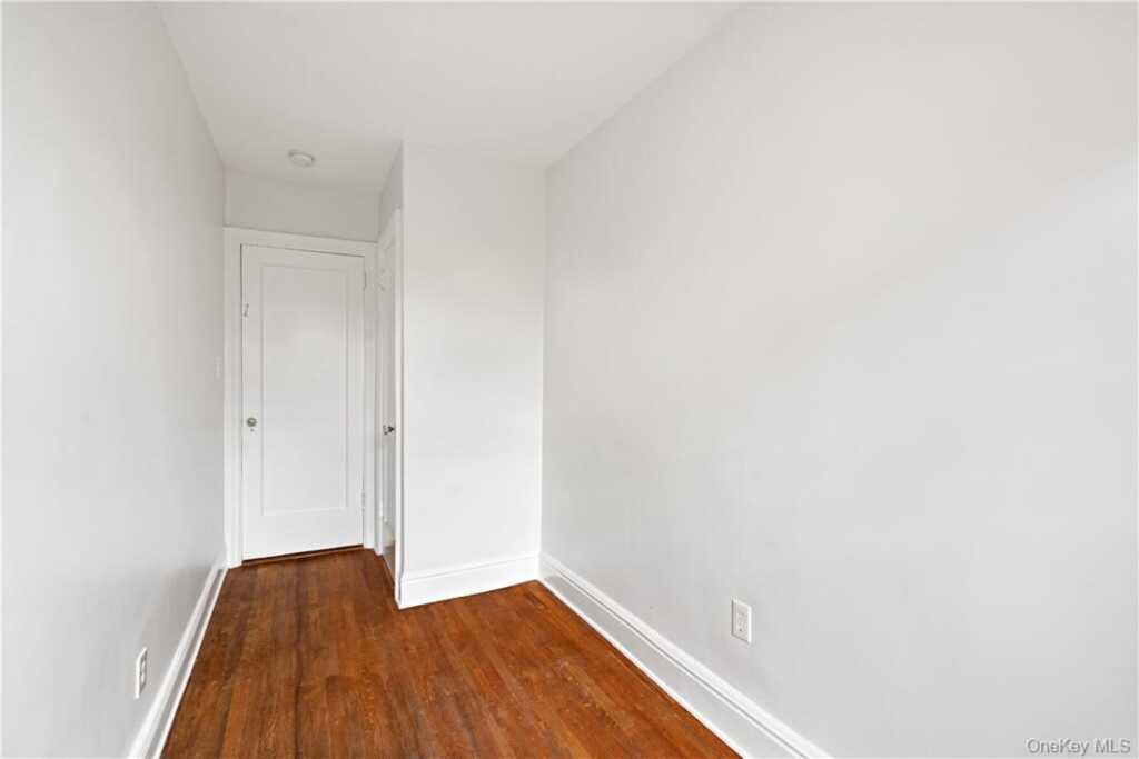 250 Martine Avenue, Unit #2F, White Plains, NY 10601 - Photo 13 of 19