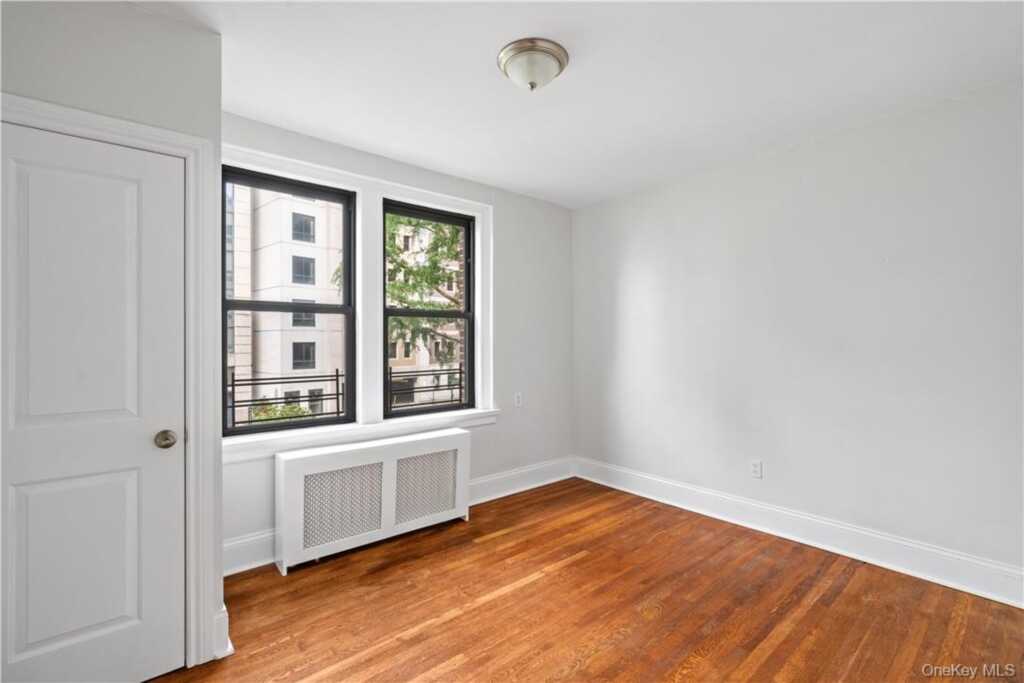 250 Martine Avenue, Unit #2F, White Plains, NY 10601 - Photo 14 of 19