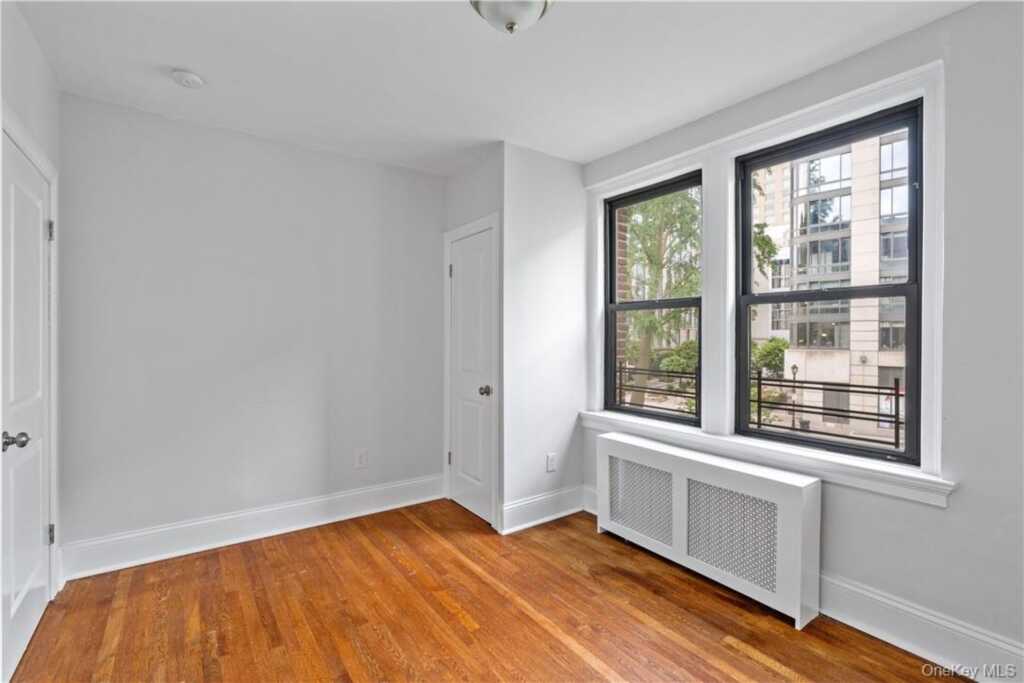250 Martine Avenue, Unit #2F, White Plains, NY 10601 - Photo 15 of 19