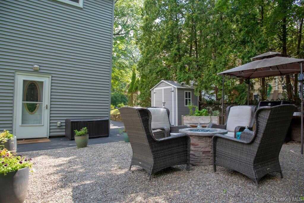 359 Orangeburg Road, Pearl River, NY 10965 - Photo 18 of 20