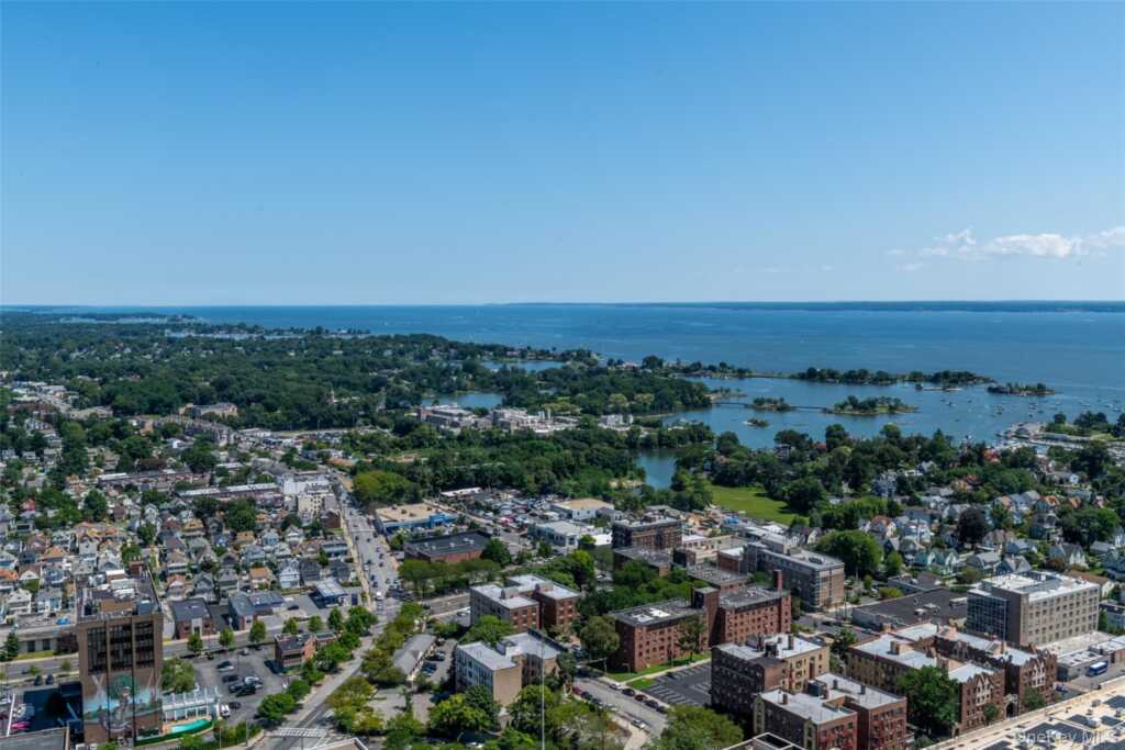 175 Huguenot Street, Unit #PH 701, New Rochelle, NY 10801 - Photo 4 of 27