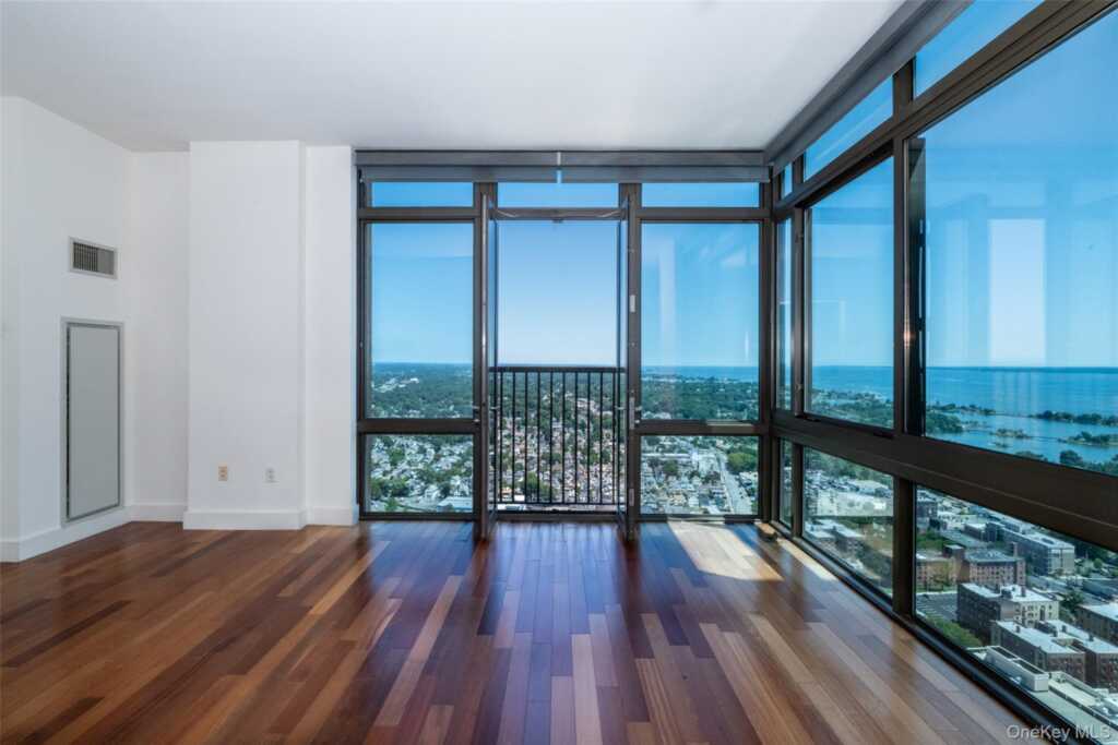 175 Huguenot Street, Unit #PH 701, New Rochelle, NY 10801 - Photo 5 of 27