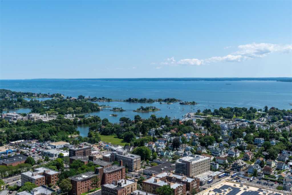 175 Huguenot Street, Unit #PH 701, New Rochelle, NY 10801 - Photo 7 of 27