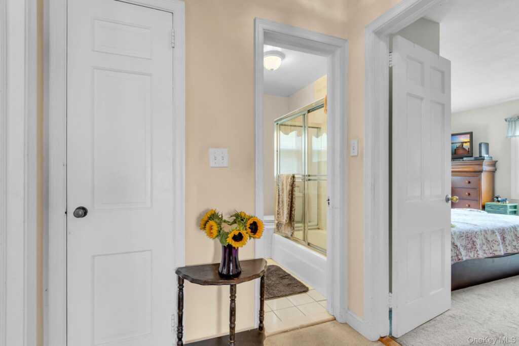 14 Coralyn Avenue, White Plains, NY 10605 - Photo 18 of 42