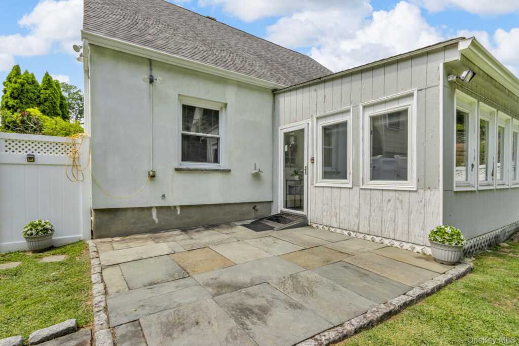 14 Coralyn Avenue, White Plains, NY 10605 - Photo 28 of 42