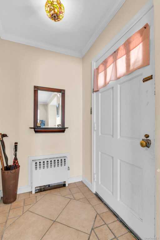 14 Coralyn Avenue, White Plains, NY 10605 - Photo 4 of 42