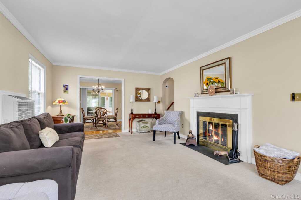 14 Coralyn Avenue, White Plains, NY 10605 - Photo 9 of 42