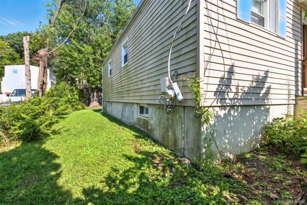 56 Independence Street, White Plains, NY 10606 - Photo 12 of 26