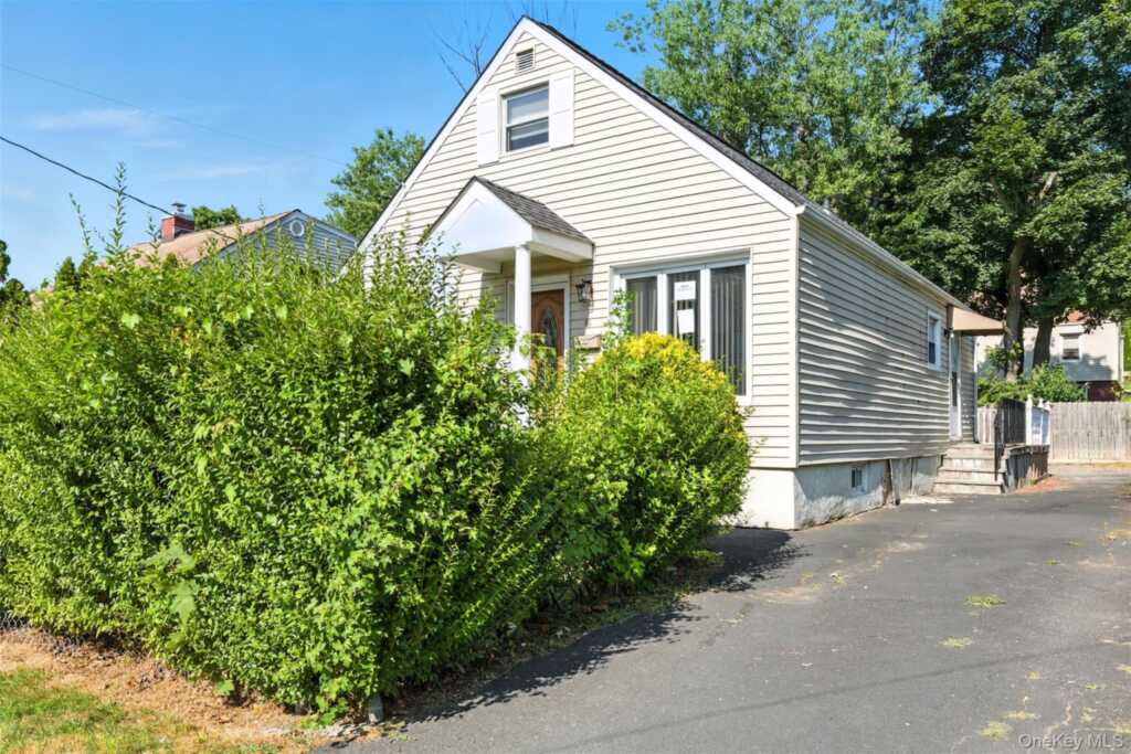 56 Independence Street, White Plains, NY 10606 - Photo 13 of 26