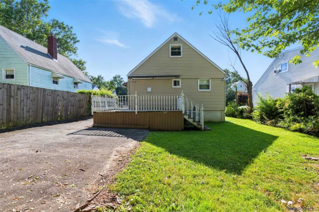 56 Independence Street, White Plains, NY 10606 - Photo 16 of 26