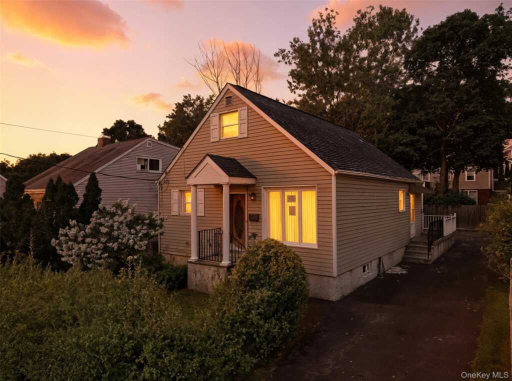 56 Independence Street, White Plains, NY 10606 - Photo 3 of 26