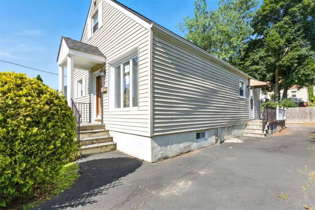 56 Independence Street, White Plains, NY 10606 - Photo 9 of 26