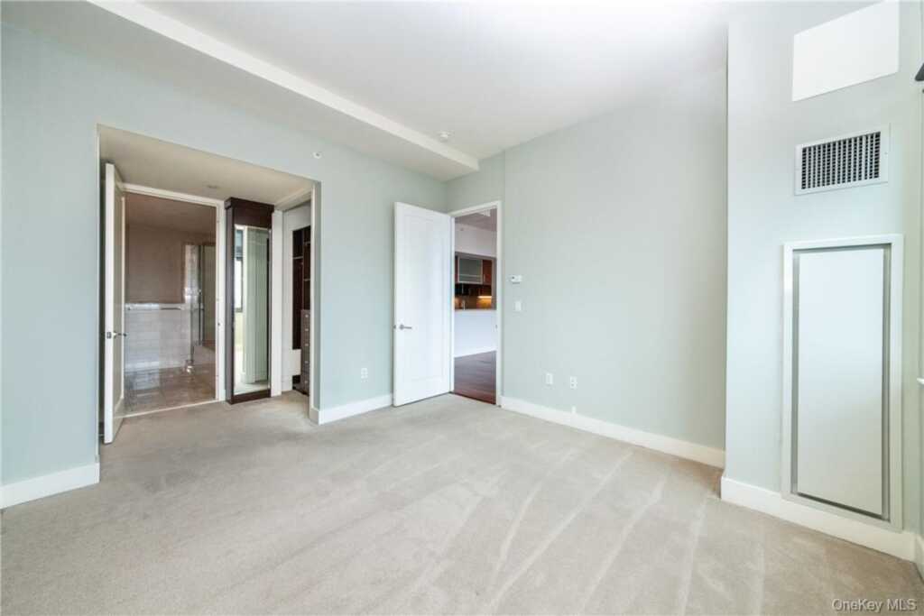 175 Huguenot Street, Unit #2203, New Rochelle, NY 10801 - Photo 14 of 33