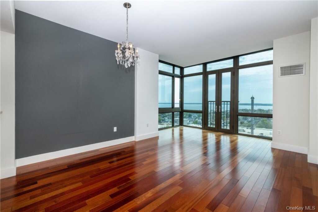 175 Huguenot Street, Unit #2203, New Rochelle, NY 10801 - Photo 2 of 33