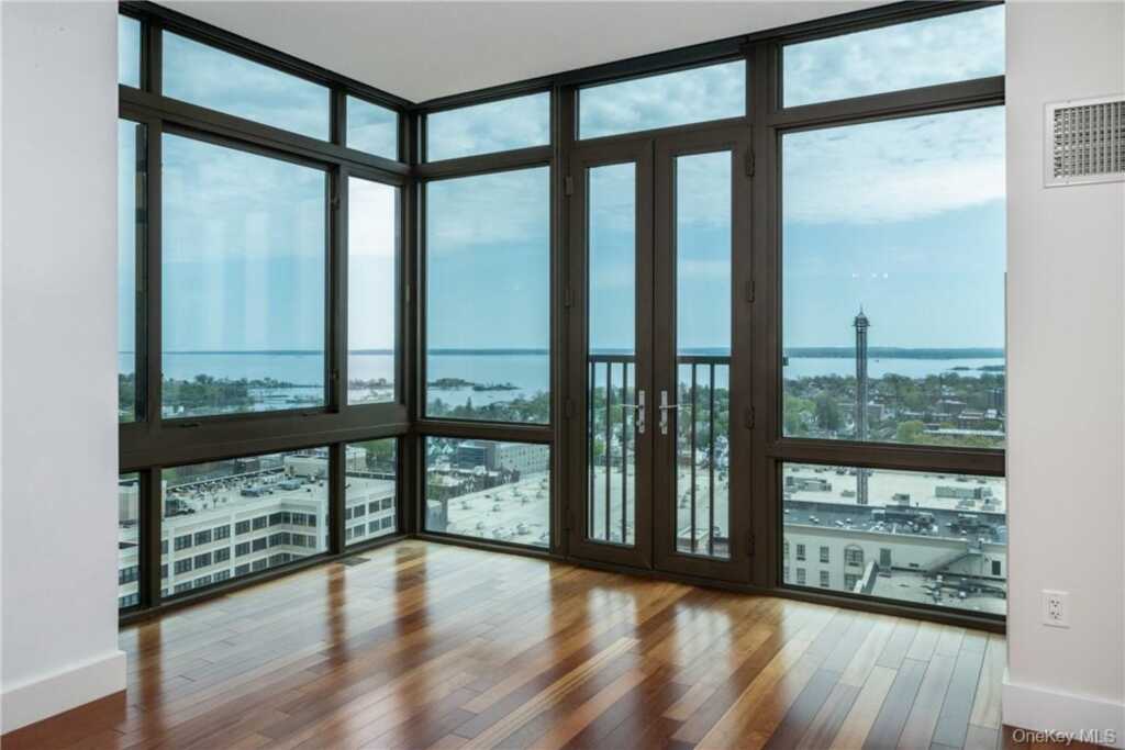 175 Huguenot Street, Unit #2203, New Rochelle, NY 10801 - Photo 4 of 33
