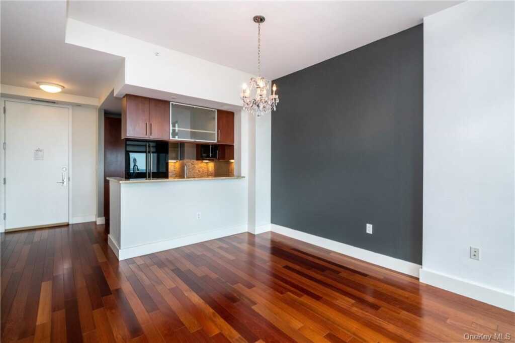 175 Huguenot Street, Unit #2203, New Rochelle, NY 10801 - Photo 9 of 33