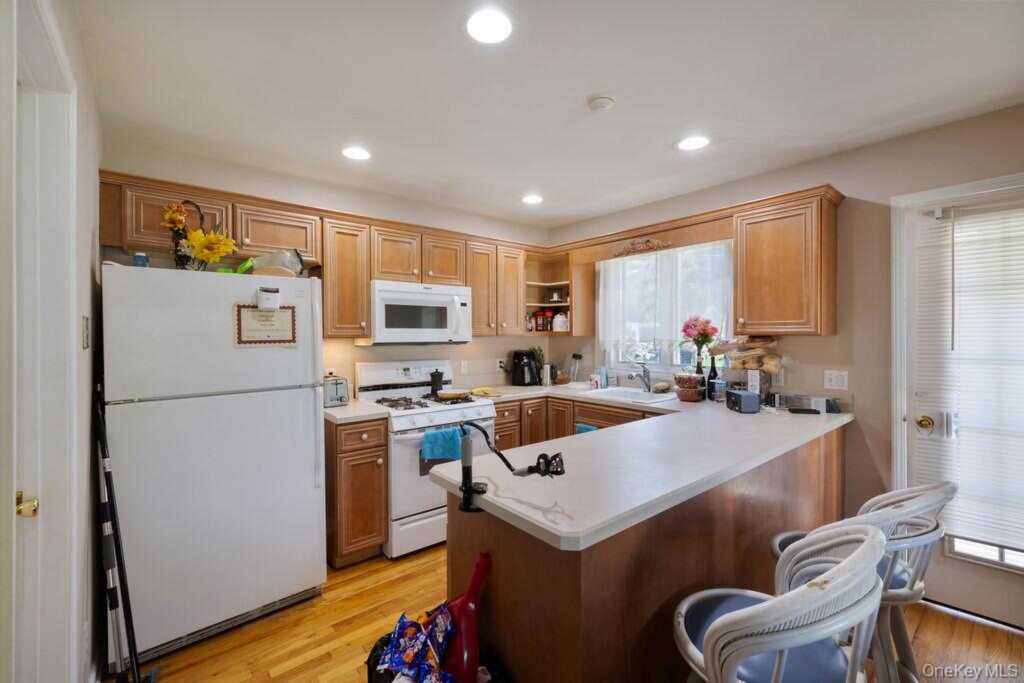 30 Chestnut St, , NY Street, Stony Point, NY 10980 - Photo 3 of 34