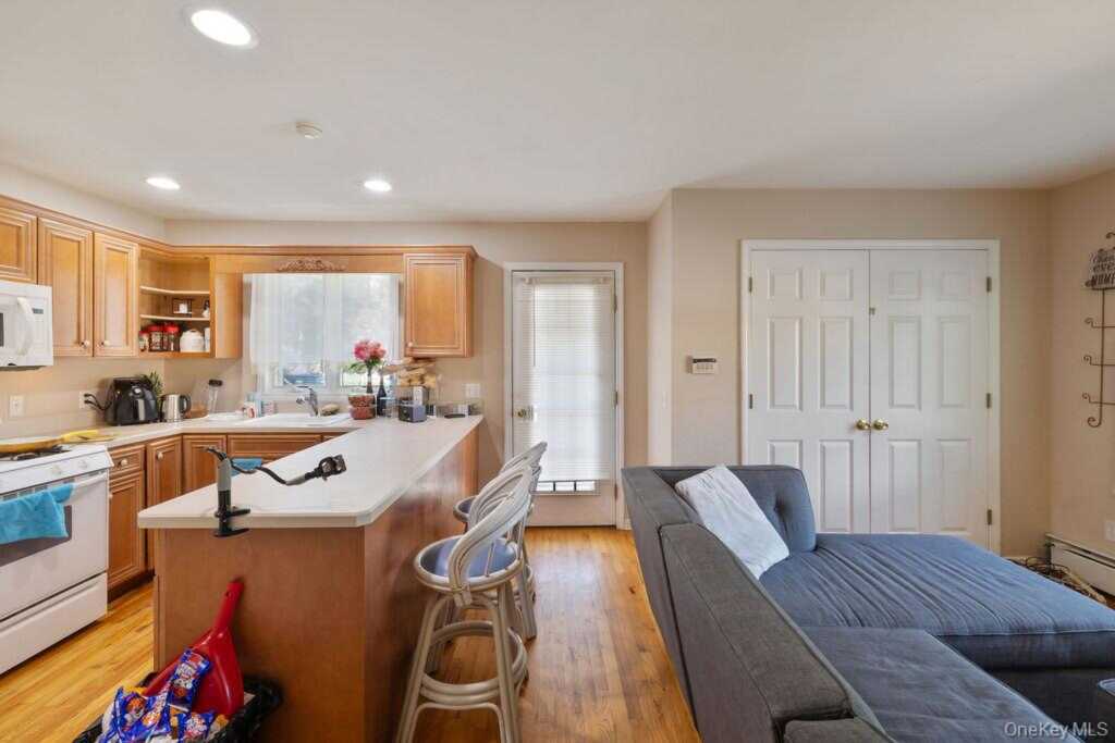 30 Chestnut St, , NY Street, Stony Point, NY 10980 - Photo 4 of 34