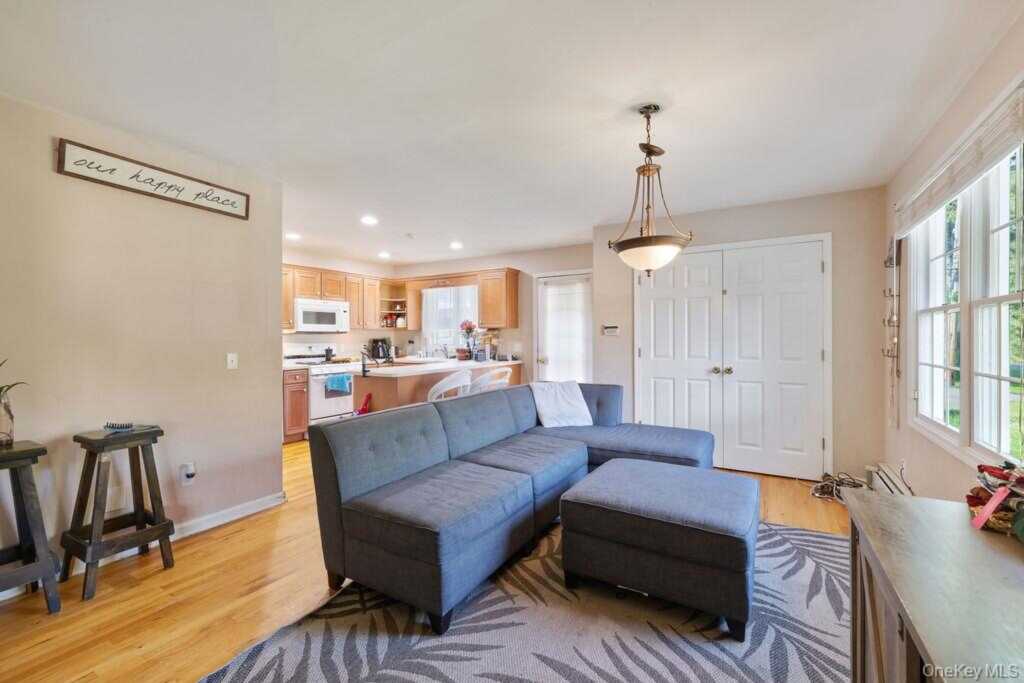30 Chestnut St, , NY Street, Stony Point, NY 10980 - Photo 7 of 34