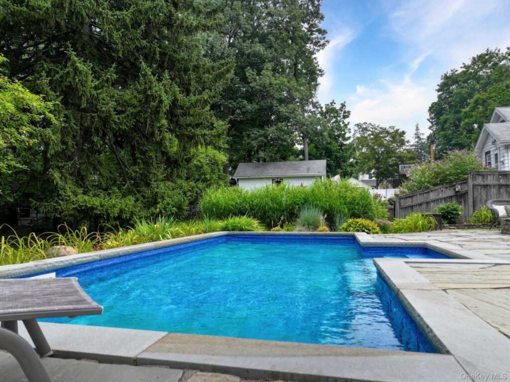 20 Palisades Avenue, Nanuet, NY 10954 - Photo 33 of 37
