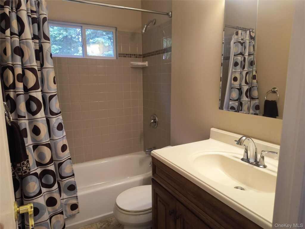 8 Beech Street, Nanuet, NY 10954 - Photo 14 of 45