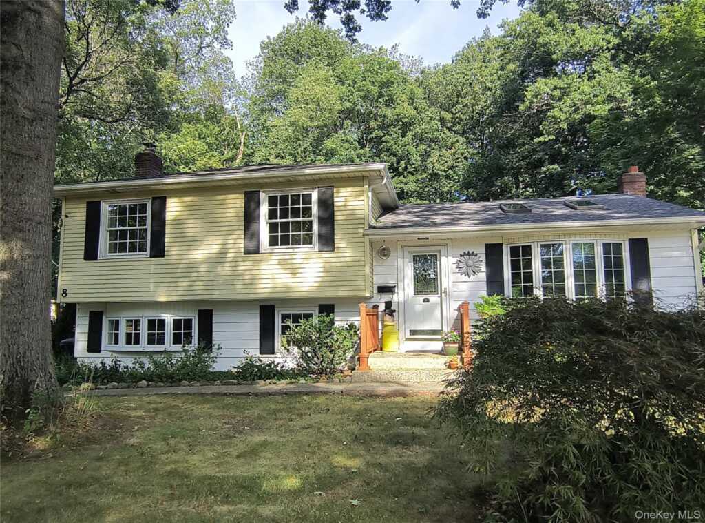 8 Beech Street, Nanuet, NY 10954 - Photo 3 of 45