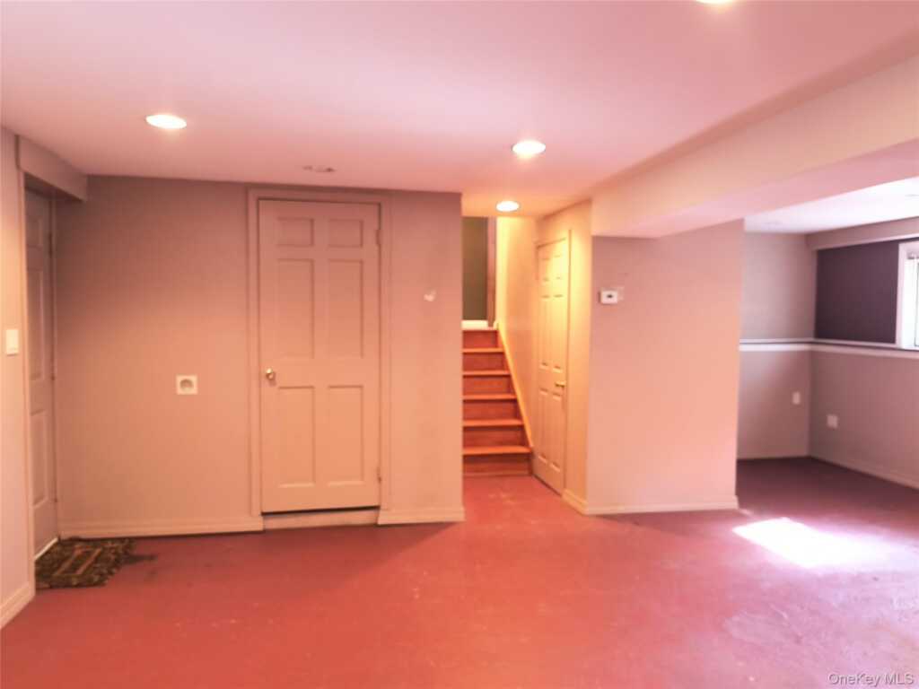 8 Beech Street, Nanuet, NY 10954 - Photo 32 of 45