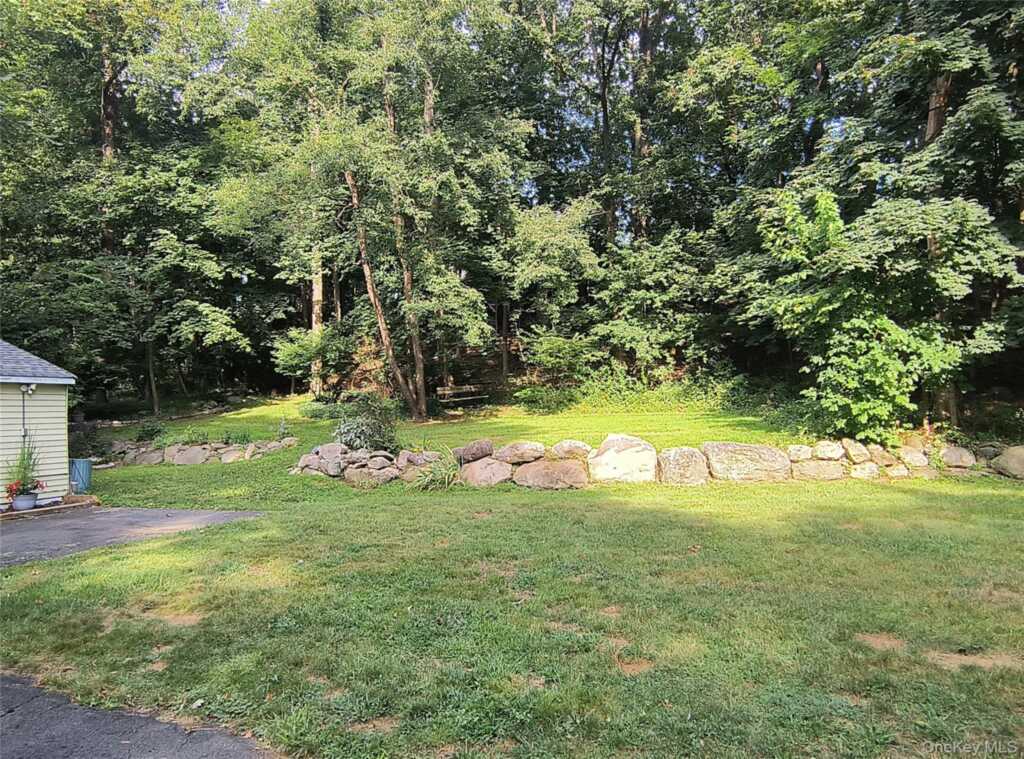 8 Beech Street, Nanuet, NY 10954 - Photo 38 of 45