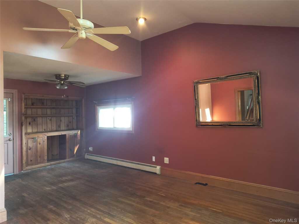8 Beech Street, Nanuet, NY 10954 - Photo 9 of 45