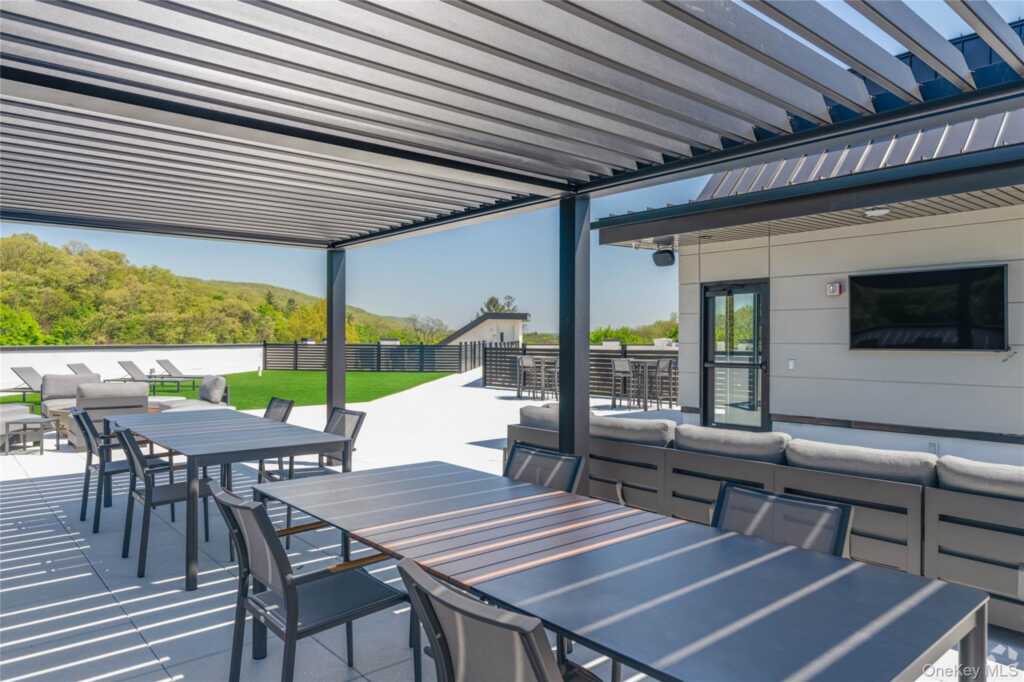 15 Washington Avenue, Unit #113, Suffern, NY 10901 - Photo 21 of 31