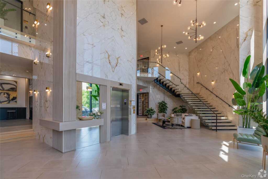 15 Washington Avenue, Unit #102, Suffern, NY 10901 - Photo 5 of 31